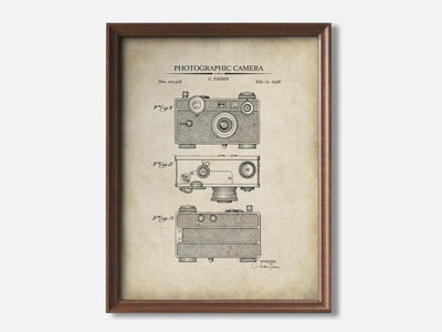 Vintage Camera Patent Print mockup - A_t10016.2-V1-PC_F+WA-SS_1-PS_5x7-C_par